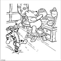 Раскраски с героями из мультфильма Винни-Пух (Winnie-the-Pooh) - винни угощает